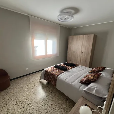 Cals Avis De Sau لاس بلاناس دهوستولس